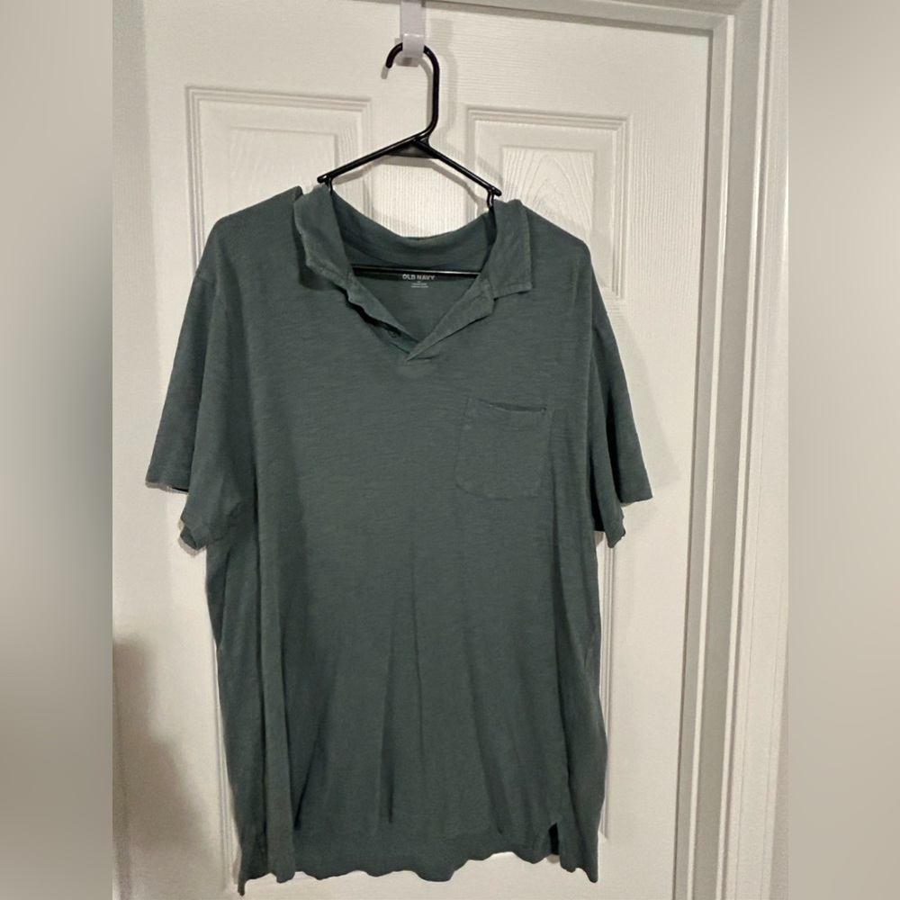 Old Navy Green Shirt XL
